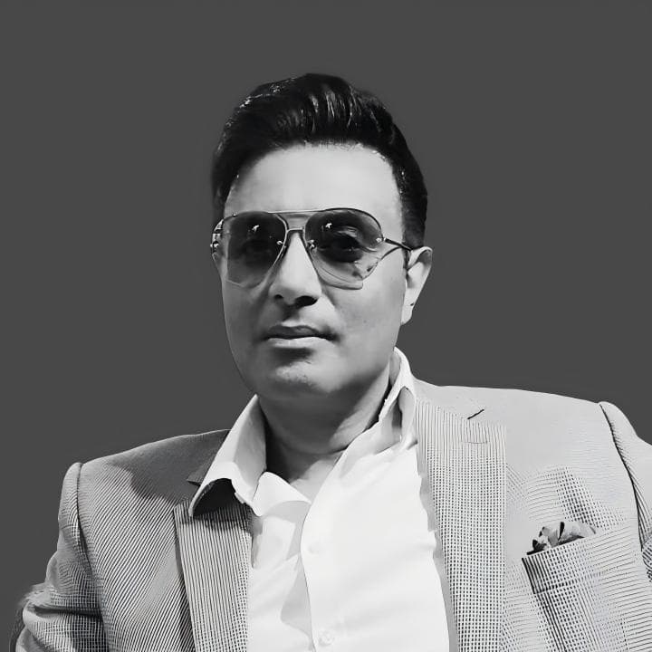 Portrait of Rob Dhillon